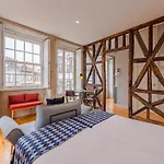 Pretty With Modern Comforts *