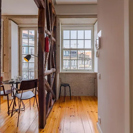 Pretty With Modern Comforts * Porto