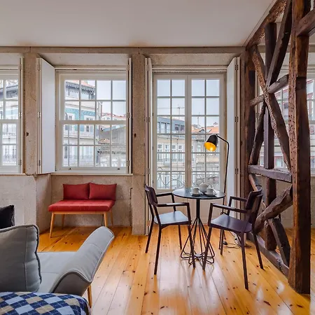 Pretty With Modern Comforts * Porto