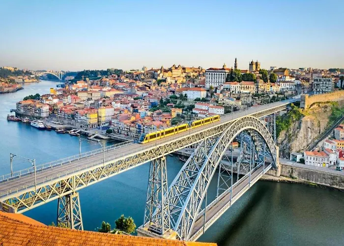 Pretty With Modern Comforts * Porto