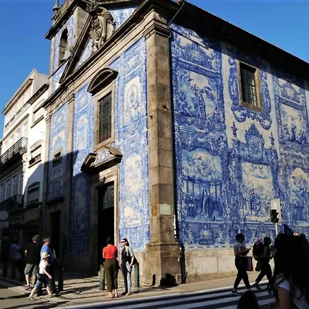 Pretty With Modern Comforts Porto